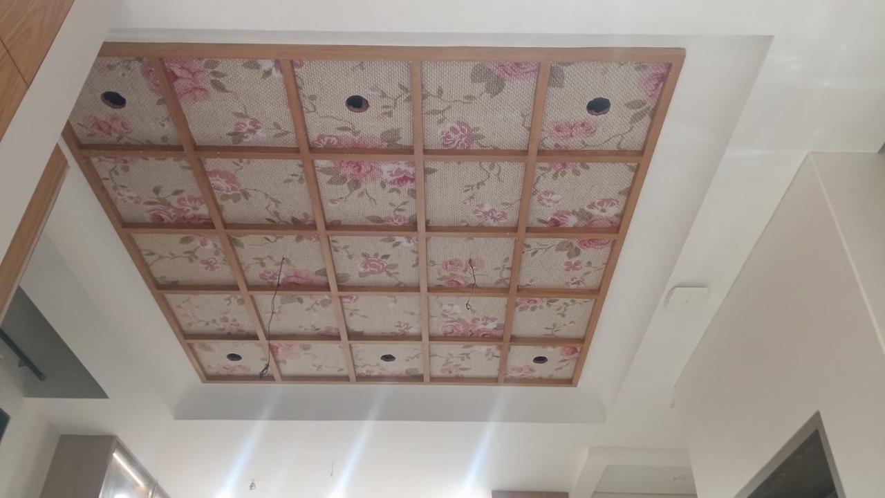 Wallpapers & Decor Installation